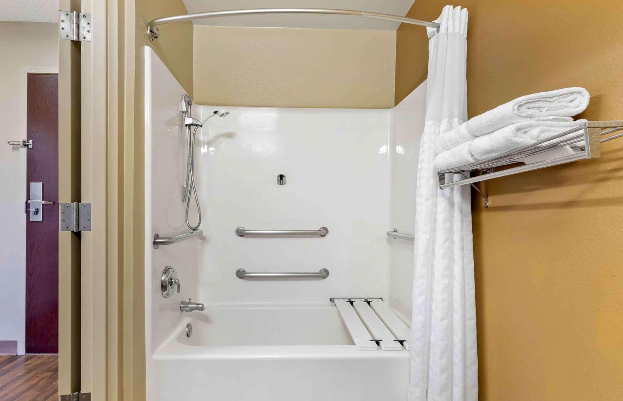 Extended Stay America Suites - Kansas City - Airport Eksteriør billede