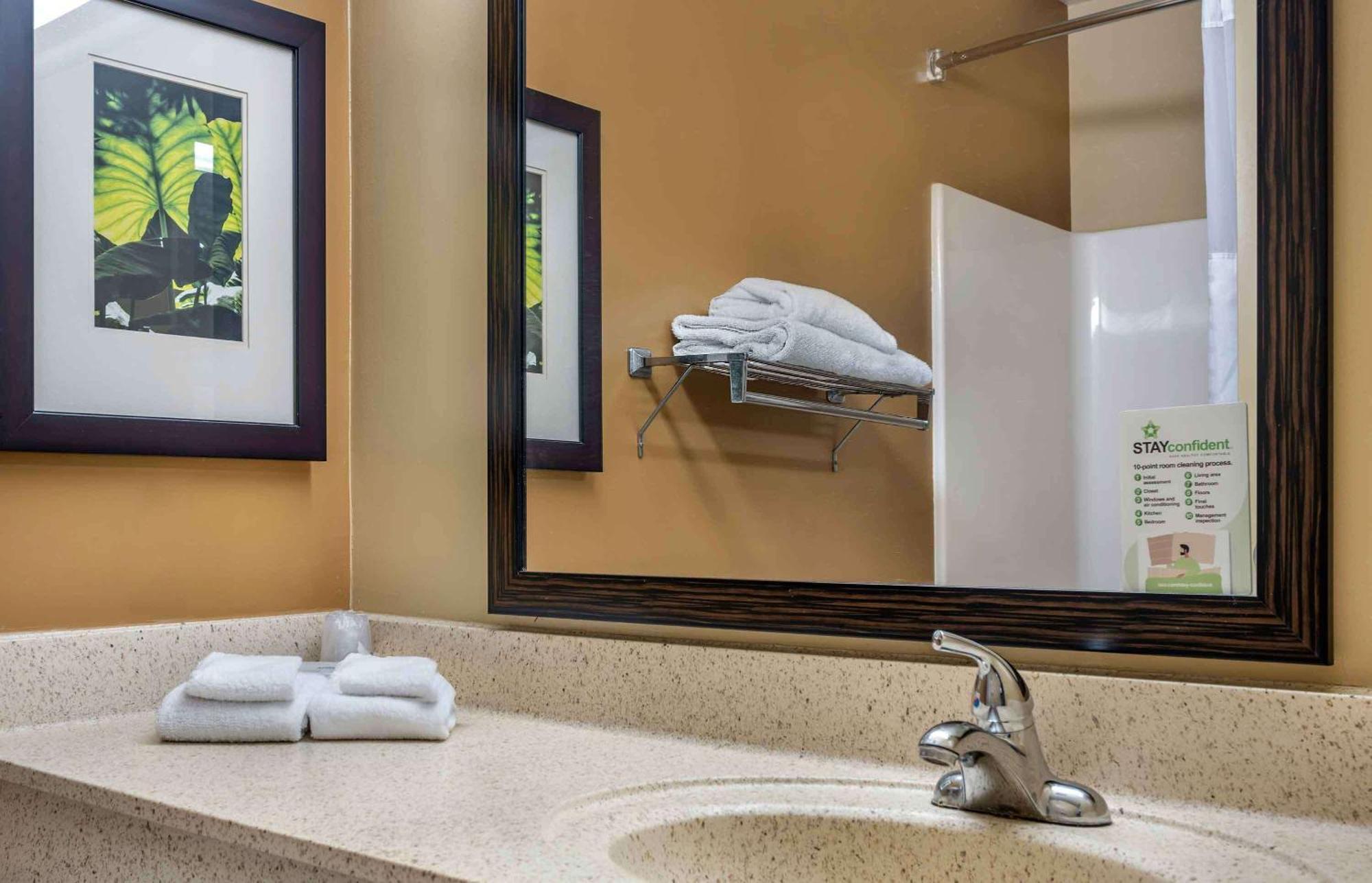 Extended Stay America Suites - Kansas City - Airport Eksteriør billede
