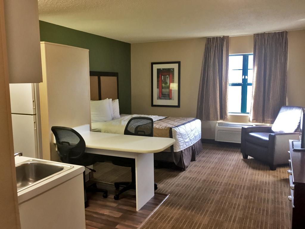 Extended Stay America Suites - Kansas City - Airport Eksteriør billede